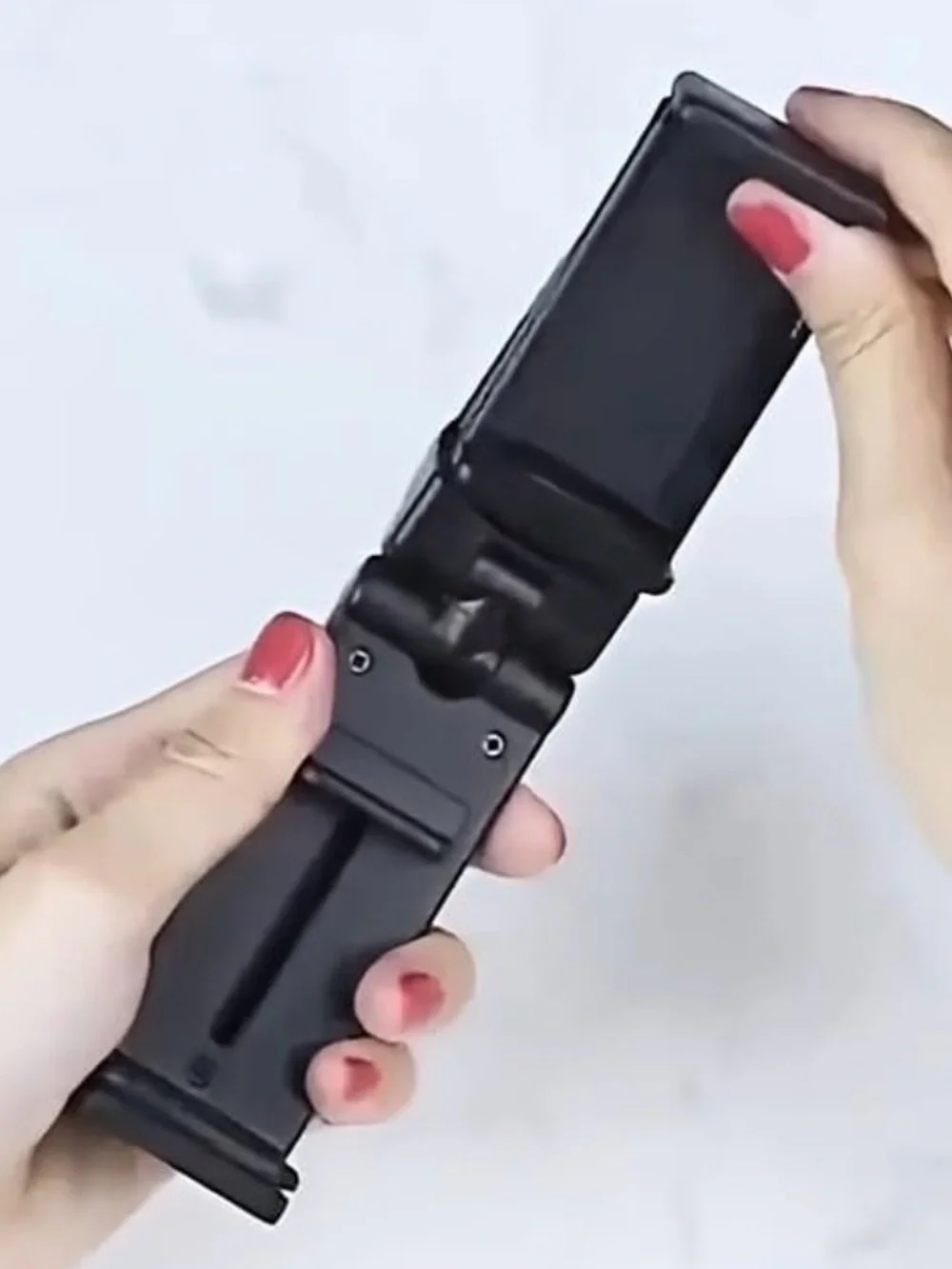 New Black 360° Rotating Clip On Phone Mount Holder for Cars or Airplanes